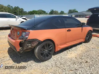 2015 Scion tC z VIN JTKJF5C79FJ006996, wystawiony jako Copart lot #53114425 z przebiegiem 91 647 mil mil oraz Szkoda całkowita • Salvage title. Historia ofert i sprzedaży dostępna na DreamBid. Obrazek 3.