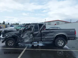2003 Ford F-250 XL с VIN 1FTNX21P43EC51720, выставлен на аукционе IAAI как лот 41906325 с пробегом Не указан миль и . История ставок и продаж доступна на DreamBid. Изображение 13.