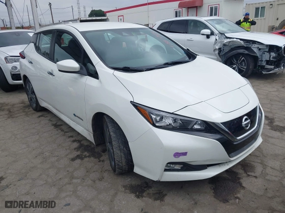 2019 Nissan LEAF SV with VIN 1N4AZ1CP7KC303678, listed as a IAAI auction lot 41889825 with NaN miles. Bid and sale history available at carsss.com. Image 1.