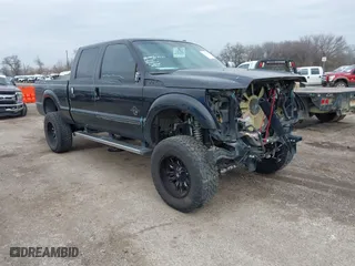 2015 Ford Super Duty F-250 SRW Lariat with VIN 1FT7W2BT8FEB50966, listed as a IAAI auction lot 41573237 with 137,250 mi miles. Bid and sale history available at carsss.com. Image 1.