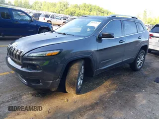2018 Jeep Cherokee Limited with VIN 1C4PJMDX8JD522198, listed as a IAAI auction lot 42370283 with 121,256 mi miles and . Bid and sale history available at DreamBid. Image 2.