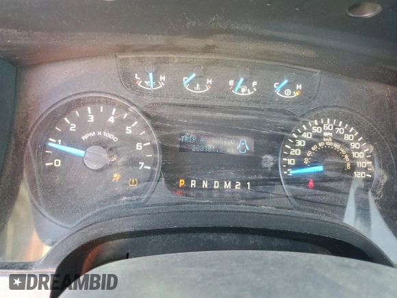 2014 Ford F-150 XL with VIN 1FTFX1EF0EFB59517, listed as a Copart auction lot 52318065 with 203,181 mi miles and Clean title. Bid and sale history available at DreamBid. Image 9.