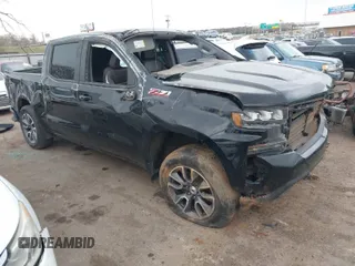 2019 Chevrolet Silverado 1500 RST with VIN 3GCUYEED9KG101409, listed as a IAAI auction lot 41682430 with 102,853 mi miles and . Bid and sale history available at DreamBid. Image 1.