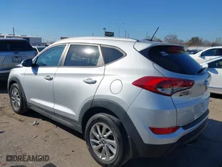 2016 Hyundai Tucson SE with VIN KM8J33A42GU238820, listed as a IAAI auction lot 41657093 with 47,319 mi miles. Bid and sale history available at carsss.com. Image 3.