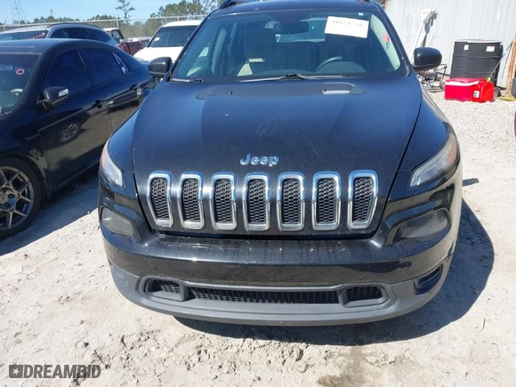 2015 Jeep Cherokee Sport with VIN 1C4PJLAB9FW632062, listed as a IAAI auction lot 41851578 with 204,521 mi miles. Bid and sale history available at carsss.com. Image 12.