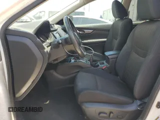 2018 Nissan Rogue SV z VIN 5N1AT2MVXJC725095, wystawiony jako Copart lot #55601775 z przebiegiem 108 581 mil mil oraz Szkoda całkowita • Salvage title. Historia ofert i sprzedaży dostępna na DreamBid. Obrazek 7.