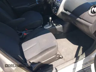 2015 Nissan Note SV with VIN 3N1CE2CP4FL409975, listed as a IAAI auction lot 42569579 with 122,714 mi miles and . Bid and sale history available at DreamBid. Image 5.