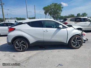 2022 Toyota C-HR XLE with VIN NMTKHMBX8NR147317, listed as a IAAI auction lot 41969293 with 11,621 mi miles. Bid and sale history available at carsss.com. Image 13.