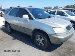 2001 Lexus RX 300 z VIN JTJHF10U910196917, wystawiony jako IAAI lot #42304227 z przebiegiem 235 621 mil mil oraz . Historia ofert i sprzedaży dostępna na DreamBid. Obrazek 1.
