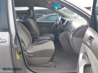 2010 Toyota Sienna CE with VIN 5TDKK4CC9AS311702, listed as a IAAI auction lot 41586415 with 206,453 mi miles. Bid and sale history available at carsss.com. Image 5.