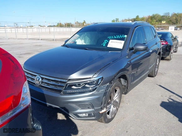 2019 Volkswagen Tiguan SEL Premium with VIN 3VV4B7AX6KM086321, listed as a IAAI auction lot 41121116 with 77,646 mi miles. Bid and sale history available at carsss.com. Image 12.