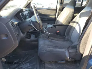 2004 Dodge Dakota Sport with VIN 1D7HL38NX4S789687, listed as a Copart auction lot 77435824 with 157,993 mi miles and Salvage Title. Bid and sale history available at carsss.com. Image 7.