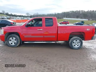 2009 Chevrolet Silverado 1500 LT with VIN 1GCEK29J09Z228449, listed as a IAAI auction lot 41823083 with 145,109 mi miles. Bid and sale history available at carsss.com. Image 14.