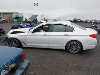 2018 BMW 5 Series 530e xDrive with VIN WBAJB1C50JG624043, listed as a IAAI auction lot 41814687 with 41,301 mi miles and . Bid and sale history available at DreamBid. Image 14.