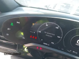 2024 Porsche Taycan z VIN WP0AA2Y19RSA13473, wystawiony jako IAAI lot #41991992 z przebiegiem 9 395 mil mil oraz . Historia ofert i sprzedaży dostępna na DreamBid. Obrazek 13.