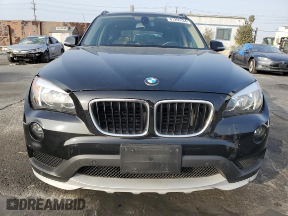 2015 BMW X1 sDrive28i with VIN WBAVM1C50FV315123, listed as a Copart auction lot 87255134 with 96,063 mi miles and Salvage Title. Bid and sale history available at carsss.com. Image 5.