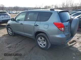 2007 Toyota RAV4 with VIN JTMBD33V476037999, listed as a IAAI auction lot 41751398 with 147,125 mi miles. Bid and sale history available at carsss.com. Image 3.