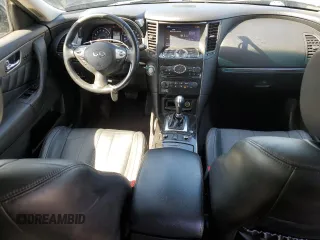 2016 Infiniti QX70 z VIN JN8CS1MW7GM752703, wystawiony jako Copart lot #45686395 z przebiegiem 146 176 mil mil oraz Szkody całkowita. Historia ofert i sprzedaży dostępna na DreamBid. Obrazek 8.