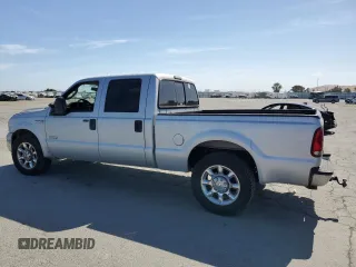 2006 Ford F-250 XL z VIN 1FTSW20P26ED39578, wystawiony jako Copart lot #59006245 z przebiegiem 241 298 mil mil oraz Szkoda całkowita • Salvage title. Historia ofert i sprzedaży dostępna na DreamBid. Obrazek 2.