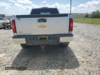 2012 Chevrolet Silverado 1500 LT with VIN 1GCRKSE70CZ302178, listed as a Copart auction lot 52962025 with 203,780 mi miles and Salvage Title. Bid and sale history available at DreamBid. Image 6.