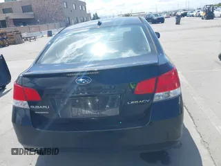 2014 Subaru Legacy Special Sports z VIN 4S3BMCH62E3021347, wystawiony jako IAAI lot #42260384 z przebiegiem 170 785 mil mil oraz . Historia ofert i sprzedaży dostępna na DreamBid. Obrazek 16.