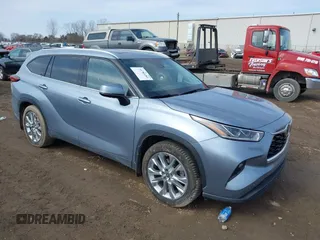 2021 Toyota Highlander Limited z VIN 5TDDZRBH1MS088753, wystawiony jako IAAI lot #41780281 z przebiegiem 71 573 mil mil oraz . Historia ofert i sprzedaży dostępna na DreamBid. Obrazek 1.