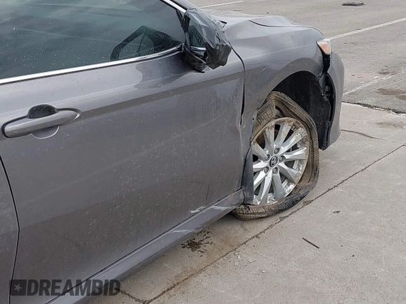 2019 Toyota Camry LE z VIN 4T1B11HK7KU759723, wystawiony jako IAAI lot #41679210 z przebiegiem 35 613 mil mil oraz . Historia ofert i sprzedaży dostępna na DreamBid. Obrazek 22.