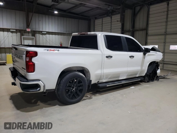 2024 Chevrolet Silverado 1500 Custom with VIN 3GCPDBEK8RG233125, listed as a Copart auction lot 51180035 with 18,439 mi miles and Salvage Title. Bid and sale history available at DreamBid. Image 3.