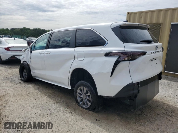 2024 Toyota Sienna LE z VIN 5TDKRKEC1RS195484, wystawiony jako Copart lot #55688995 z przebiegiem 20 281 mil mil oraz Czysty tytuł • Clean title. Historia ofert i sprzedaży dostępna na DreamBid. Obrazek 2.