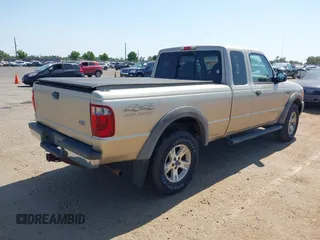 2002 Ford Ranger XL Fleet z VIN 1FTZR45E32PB74163, wystawiony jako IAAI lot #42444073 z przebiegiem 207 649 mil mil oraz . Historia ofert i sprzedaży dostępna na DreamBid. Obrazek 4.