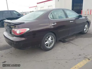 2003 Lexus ES 300 with VIN JTHBF30G930103166, listed as a IAAI auction lot 42019548 with 176,241 mi miles. Bid and sale history available at carsss.com. Image 4.