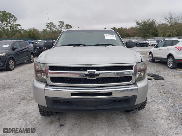 2011 Chevrolet Silverado 1500 LS with VIN 1GCRCREA4BZ400808, listed as a IAAI auction lot 41792800 with 202,479 mi miles. Bid and sale history available at carsss.com. Image 12.