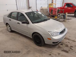 2005 Ford Focus S с VIN 1FAFP34N25W139215, выставлен на аукционе IAAI как лот 42469413 с пробегом 119 675 миль миль и . История ставок и продаж доступна на DreamBid. Изображение 1.
