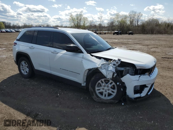 2023 Jeep Grand Cherokee Laredo z VIN 1C4RJHAGXPC619230, wystawiony jako Copart lot #52412175 z przebiegiem 36 255 mil mil oraz Szkoda całkowita • Salvage title. Historia ofert i sprzedaży dostępna na DreamBid. Obrazek 4.