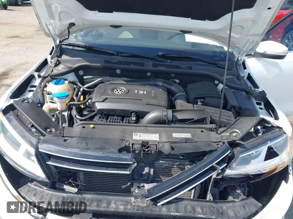 2015 Volkswagen Jetta SE с VIN 3VWD17AJXFM327152, выставлен на аукционе IAAI как лот 42055458 с пробегом 69 412 миль миль и . История ставок и продаж доступна на DreamBid. Изображение 10.