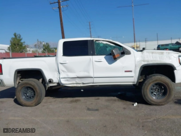 2016 GMC Sierra 1500 SLT with VIN 3GTU2NEC2GG244329, listed as a IAAI auction lot 40810002 with 121,716 mi miles. Bid and sale history available at carsss.com. Image 13.