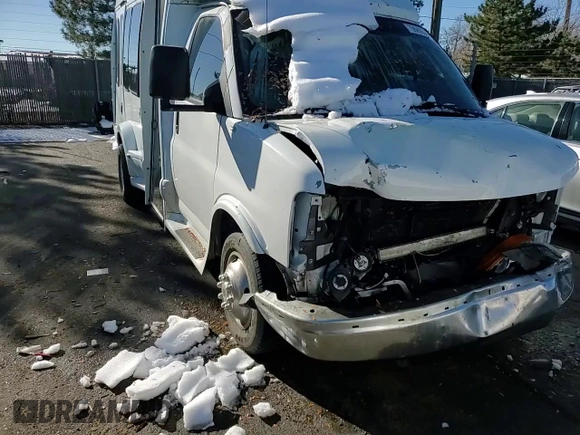 2007 Chevrolet Express Commercial DRW C7L z VIN 1GBJG31U771223194, wystawiony jako Copart lot #79680054 z przebiegiem 16 864 mil mil oraz Szkoda całkowita • Salvage title. Historia ofert i sprzedaży dostępna na DreamBid. Obrazek 11.