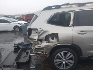 2020 Subaru Ascent Limited with VIN 4S4WMAPDXL3439590, listed as a IAAI auction lot 41680829 with 81,366 mi miles. Bid and sale history available at carsss.com. Image 18.