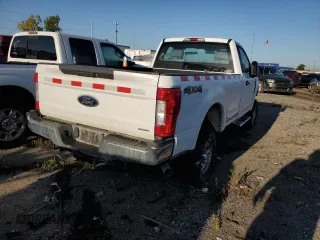 2017 Ford Super Duty F-250 SRW XLT with VIN 1FTBF2B60HEB57207, listed as a Copart auction lot 70478964 with 72,175 mi miles and Salvage Title. Bid and sale history available at carsss.com. Image 3.