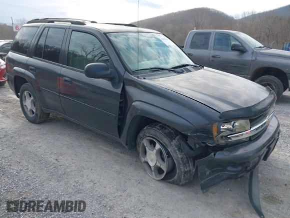 2007 Chevrolet TrailBlazer LS with VIN 1GNDT13S972114838, listed as a IAAI auction lot 41905506 with 192,123 mi miles. Bid and sale history available at carsss.com. Image 1.