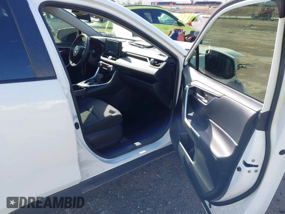 2019 Toyota RAV4 XLE with VIN JTMW1RFV7KD029361, listed as a IAAI auction lot 42087467 with 45,961 mi miles and . Bid and sale history available at DreamBid. Image 5.