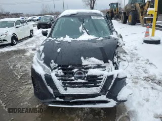 2025 Nissan Kicks SV с VIN 3N1CP5CV4SL472689, выставлен на аукционе Copart как лот 52130535 с пробегом 966 миль миль и Списание • Salvage title. История ставок и продаж доступна на DreamBid. Изображение 5.