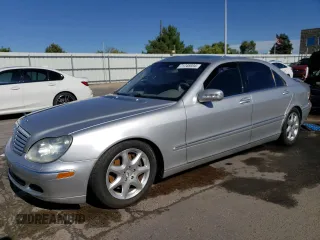 2004 Mercedes-Benz S-Class 4.3L with VIN WDBNG83JX4A423297, listed as a Copart auction lot 71745934 with 171,960 mi miles and Salvage Title. Bid and sale history available at carsss.com. Image 1.