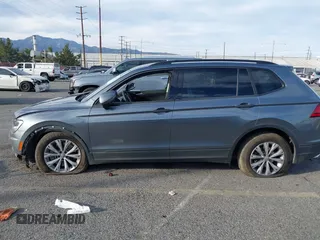 2019 Volkswagen Tiguan S с VIN 3VV1B7AX4KM023236, выставлен на аукционе IAAI как лот 41687279 с пробегом 42 222 миль миль и . История ставок и продаж доступна на DreamBid. Изображение 14.
