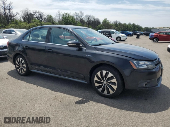 2013 Volkswagen Jetta Hybrid SE with VIN 3VW637AJXDM225219, listed as a Copart auction lot 63197905 with 97,672 mi miles and Clean title. Bid and sale history available at DreamBid. Image 4.