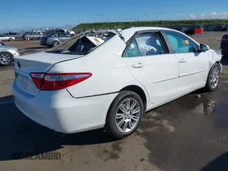 2017 Toyota Camry XLE z VIN 4T1BF1FK4HU358000, wystawiony jako IAAI lot #41692344 z przebiegiem Nie podano mil oraz . Historia ofert i sprzedaży dostępna na DreamBid. Obrazek 4.