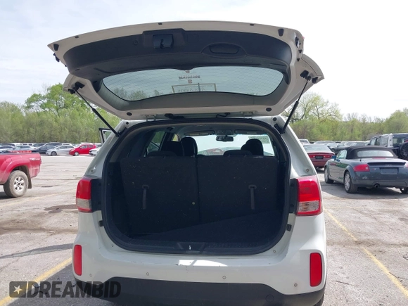 2015 Kia Sorento LX with VIN 5XYKTDA60FG554894, listed as a IAAI auction lot 41926004 with 93,523 mi miles. Bid and sale history available at carsss.com. Image 17.