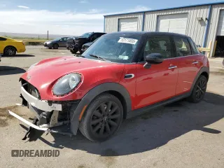 2021 MINI Hardtop 4 Door Oxford Edition z VIN WMWXU7C07M2N56224, wystawiony jako Copart lot #53171855 z przebiegiem 68 440 mil mil oraz Szkoda całkowita • Salvage title. Historia ofert i sprzedaży dostępna na DreamBid. Obrazek 1.