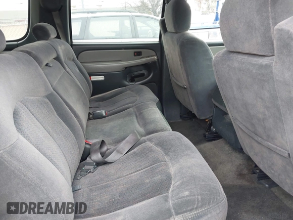 2002 Chevrolet Suburban LS with VIN 1GNEC16T72J325186, listed as a IAAI auction lot 41597317 with 235,713 mi miles. Bid and sale history available at carsss.com. Image 8.
