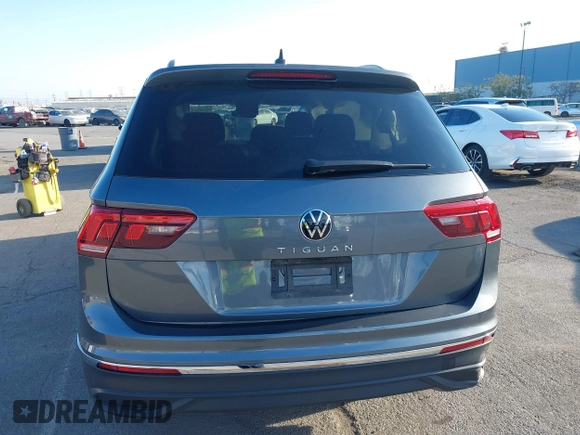2024 Volkswagen Tiguan S с VIN 3VVRB7AX2RM053669, выставлен на аукционе IAAI как лот 41461526 с пробегом 33 358 миль миль и . История ставок и продаж доступна на DreamBid. Изображение 16.